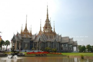 อุทยานลานบุญมหาวิหาร สมเด็จพระพุฒาจารย์ และแหล่งท่องเที่ยวสีคิ้ว นครราชสีมา