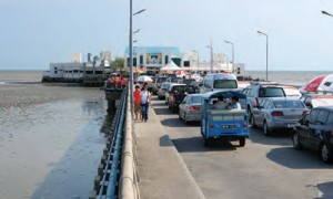 สถานตากอากาศบางปู