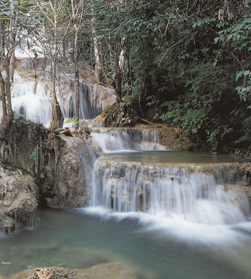 น้ำตกแม่แก้ อุทยานแห่งชาติถ้ำผาไท จังหวัดลำปาง