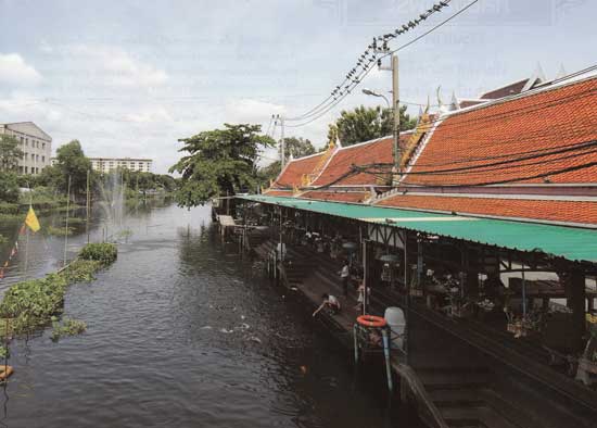 เที่ยวชมวัด คลองประเวศบุรีรมย์ กรุงเทพ