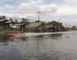 ล่องเรือเที่ยวคลองอ้อมนนท์ จังหวัดนนทบุรี