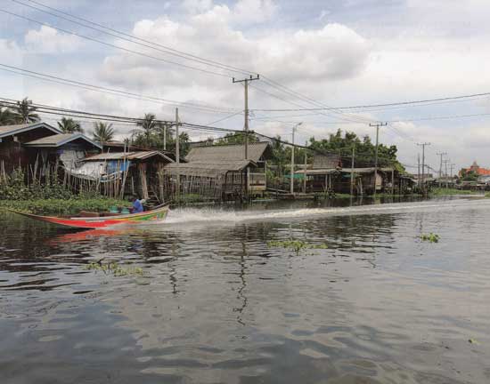 ล่องเรือเที่ยวคลองอ้อมนนท์ จังหวัดนนทบุรี